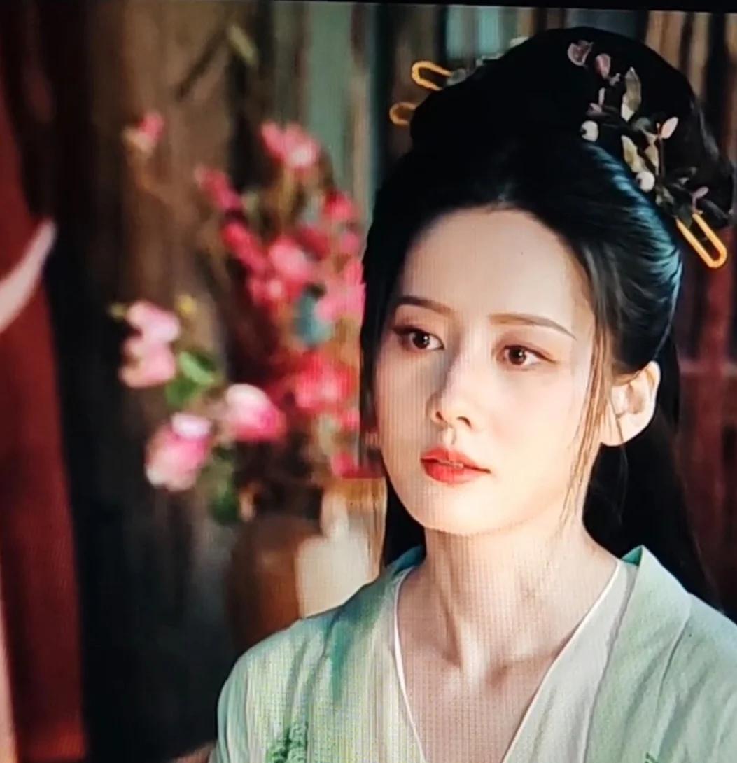 唐诡宋阿糜颜值对比